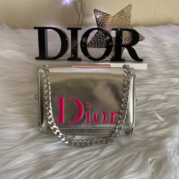 ❤️ Dior Small Cosmetic Bag With Chain ❤️ - Picture 5 of 15